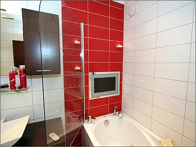 Waterproof bathroom TV in Norway
